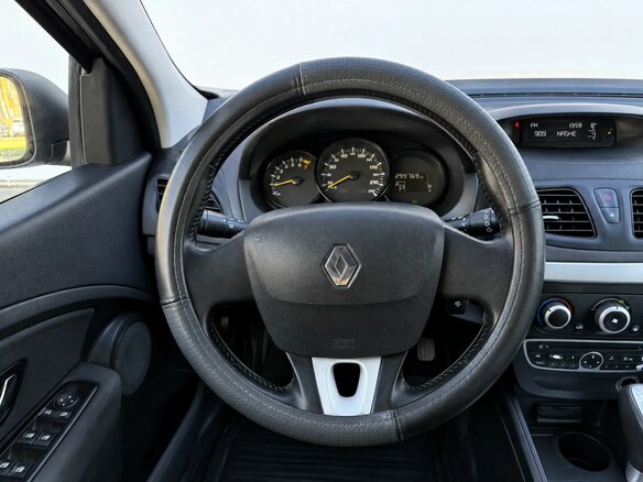 2012 Renault Fluence I, серый, 580000 рублей - вид 12