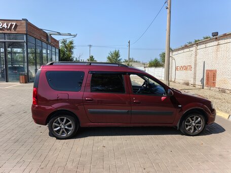 2016 Lada (ВАЗ) Largus I, красный, 900000 рублей, вид 4