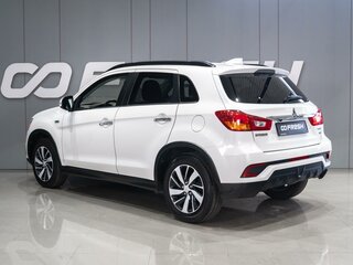 2018 Mitsubishi ASX I Рестайлинг 2, белый, 1879000 рублей, вид 3