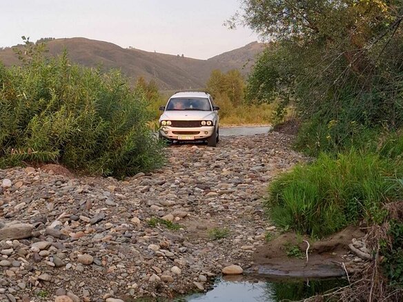 2000 Dodge Durango I, белый, 999999 рублей - вид 20