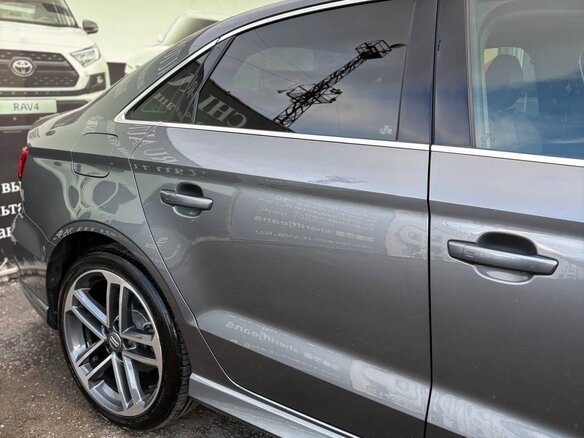 2020 Audi A3 III (8V) Рестайлинг, серый, 1800000 рублей - вид 5