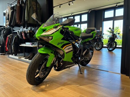 2025 Kawasaki ZX-6 Ninja, зелёный, 1499000 рублей, вид 4