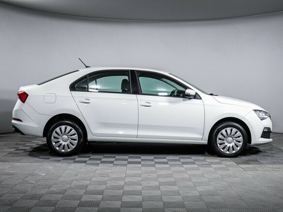 2021 Skoda Rapid II, белый, 1579000 рублей - вид 3