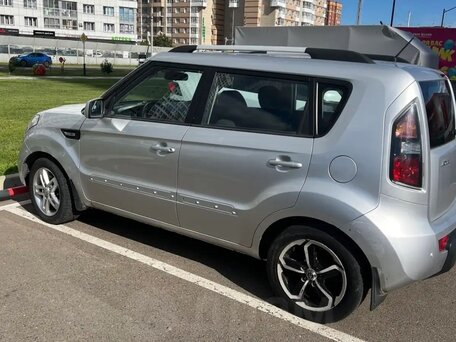 2011 Kia Soul I, серебристый, 750000 рублей, вид 2