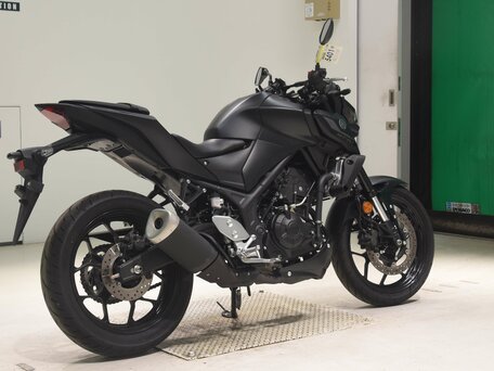 2024 Yamaha MT-03, чёрный, 650000 рублей, вид 4
