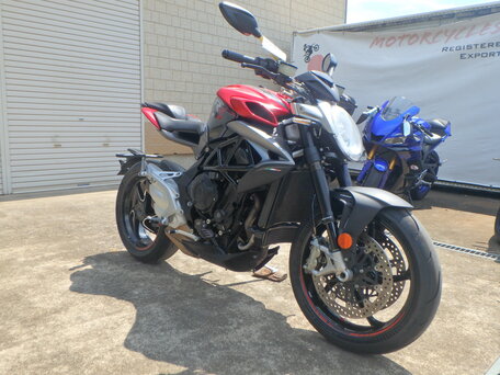 2019 MV Agusta Brutale 800, чёрный, 850000 рублей, вид 1