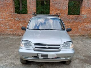2004 Chevrolet Niva I, серебристый, 395000 рублей, вид 3