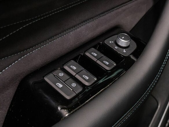 2026 Geely Monjaro I, чёрный, 4899990 рублей - вид 4
