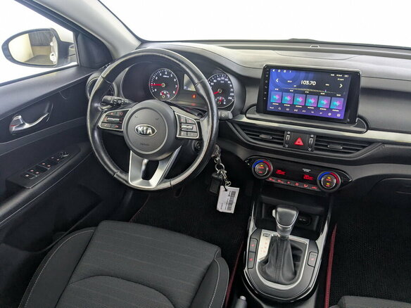 2020 Kia Cerato IV, серебристый, 1875000 рублей - вид 26
