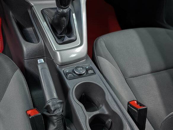 2012 Ford Focus III, красный - вид 16