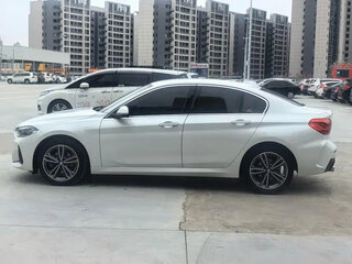 2023 BMW 1 серии 120i III (F52) Рестайлинг, белый, 1650007 рублей, вид 5