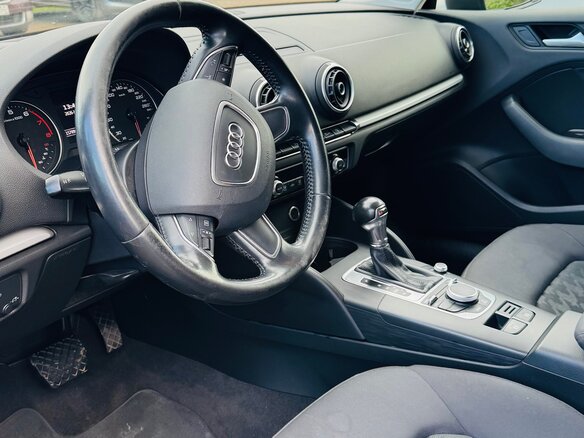 2015 Audi A3 III (8V), чёрный, 1350000 рублей - вид 5