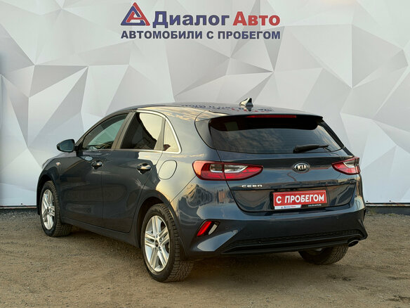 2018 Kia Ceed III, синий, 1450000 рублей - вид 8