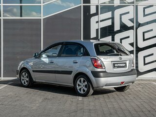 2007 Kia Rio II, серебристый, 555000 рублей, вид 2