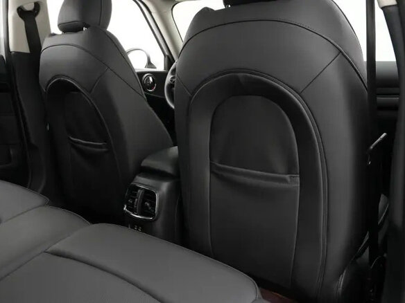 2023 Mini Clubman Cooper II Рестайлинг, серебристый, 2290000 рублей - вид 14