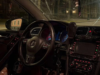 2011 Volkswagen Golf VI, серебристый, 400000 рублей, вид 4