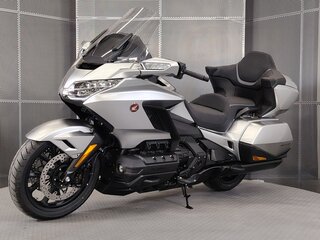 2025 Honda GL 1800 Gold Wing, серебристый, 3249000 рублей, вид 4