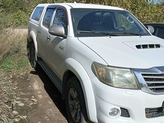 2012 Toyota Hilux VII Рестайлинг, белый, 2050000 рублей, вид 3