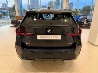 2026 BMW X1 Long 25Li xDrive III (U11/U12), чёрный, 6000000 рублей, вид 4