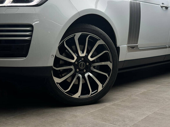 2019 Land Rover Range Rover Long IV Рестайлинг, белый, 7400000 рублей - вид 24