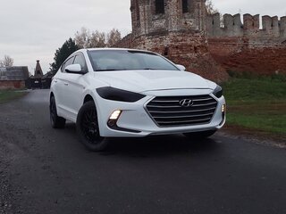 2018 Hyundai Elantra VI (AD), белый, 1200000 рублей, вид 2