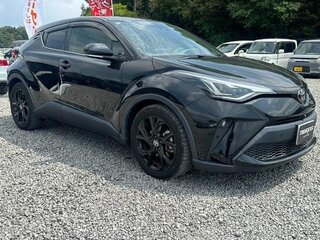 2023 Toyota C-HR I Рестайлинг, чёрный, 1420000 рублей, вид 3