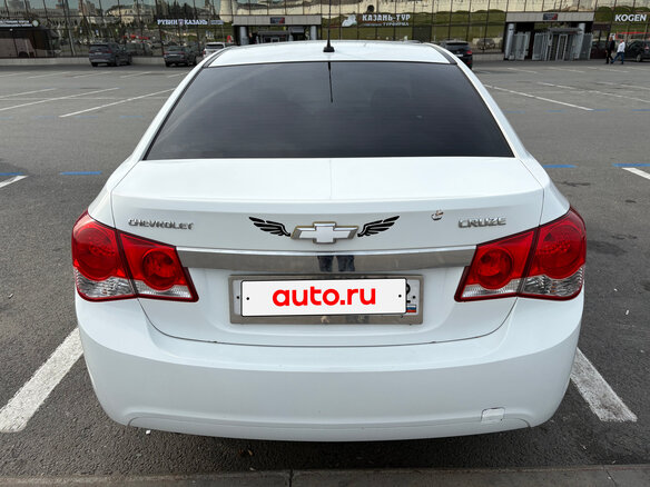2011 Chevrolet Cruze I, белый, 450000 рублей - вид 5