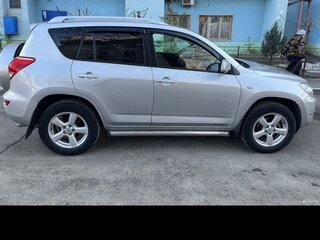 2008 Toyota RAV4 III (XA30), серебристый, 950000 рублей, вид 4