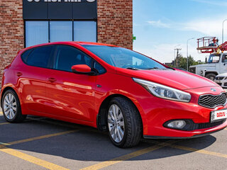 2015 Kia Ceed II, красный, 1218000 рублей, вид 4