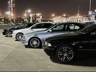 2002 BMW 5 серии 525i IV (E39) Рестайлинг, серебристый, 1500000 рублей, вид 2