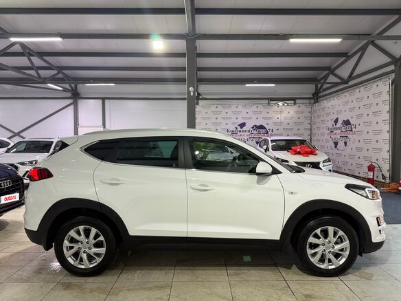2020 Hyundai Tucson III Рестайлинг, белый, 2700000 рублей - вид 14