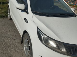 2014 Kia Rio III, белый, 790000 рублей, вид 1