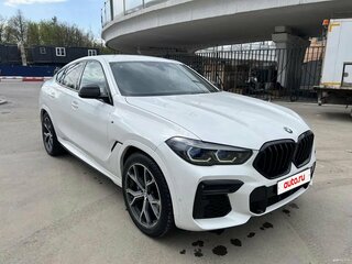 2021 BMW X6 40i III (G06), белый, 8100000 рублей, вид 3