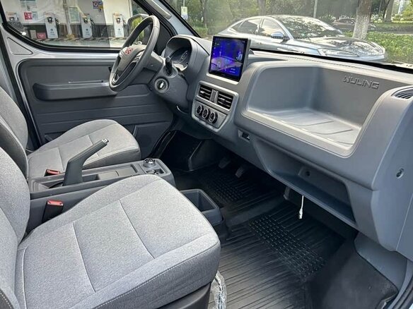 2026 Wuling Yangguang, голубой, 1690000 рублей - вид 6