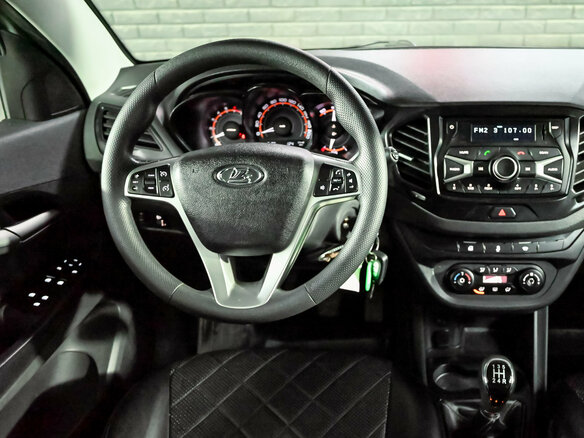 2018 Lada (ВАЗ) Vesta I, серебристый, 830000 рублей - вид 15