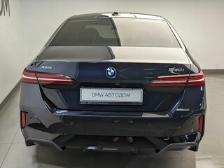 2026 BMW 5 серии 530i xDrive VIII (G60/G61/G68), чёрный, 10300000 рублей, вид 5
