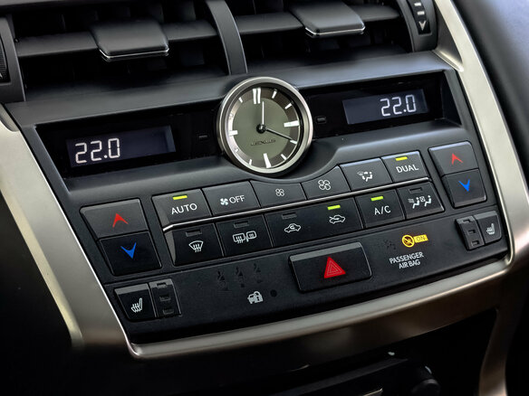 2015 Lexus NX 200 I, коричневый, 2480000 рублей - вид 25
