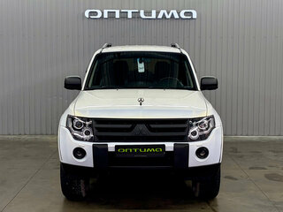 2007 Mitsubishi Pajero IV, белый, 1597000 рублей, вид 2