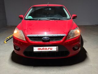 2011 Ford Focus II Рестайлинг, красный, 490000 рублей, вид 3