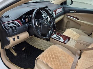 2014 Toyota Camry VII (XV50), белый, 2100000 рублей, вид 5