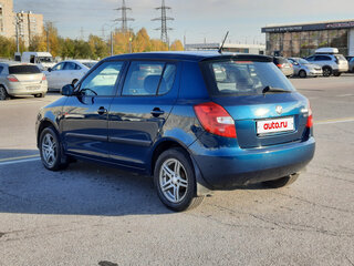 2011 Skoda Fabia II Рестайлинг, синий, 540000 рублей, вид 3