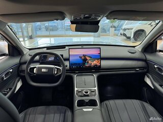 2026 Geely EX5 Гибрид EM-R, серебристый, 3814990 рублей, вид 5