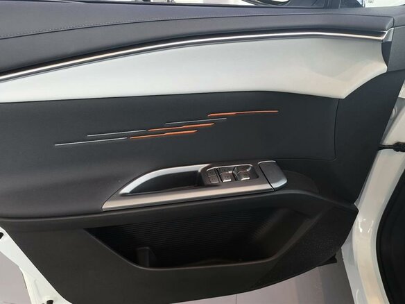 2026 Omoda C5 II, белый, 2901000 рублей - вид 13