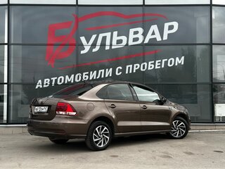 2019 Volkswagen Polo V Рестайлинг, коричневый, 1190000 рублей, вид 2