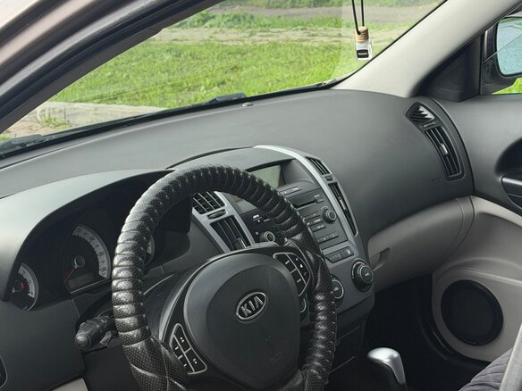 2009 Kia Ceed I, бежевый, 550000 рублей - вид 9
