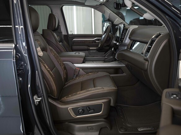 2026 Ram 1500 Crew Cab V Рестайлинг, синий, 9590000 рублей - вид 22