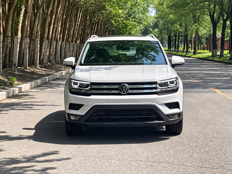 2022 Volkswagen Tharu I, белый, 1850000 рублей, вид 2