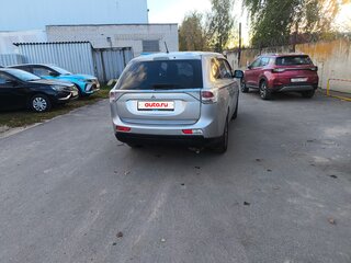 2012 Mitsubishi Outlander III, серебристый, 1020000 рублей, вид 2