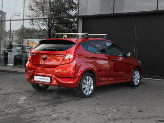 2012 Hyundai Solaris I, красный, 800000 рублей, вид 4
