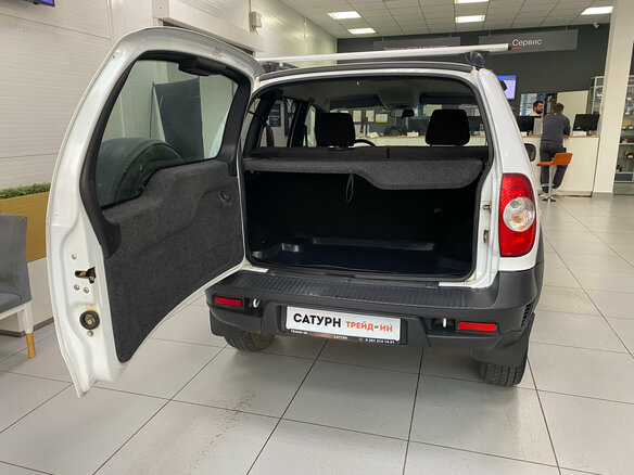 2019 Chevrolet Niva I Рестайлинг, белый, 725000 рублей - вид 8